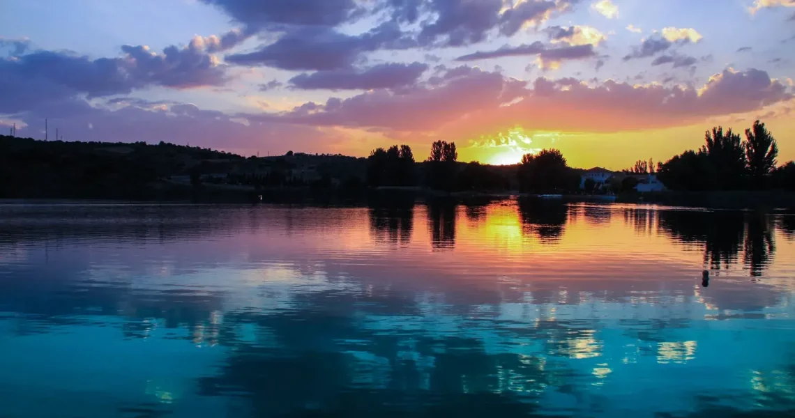 95476653_2962043427211939_56417298830852096_n